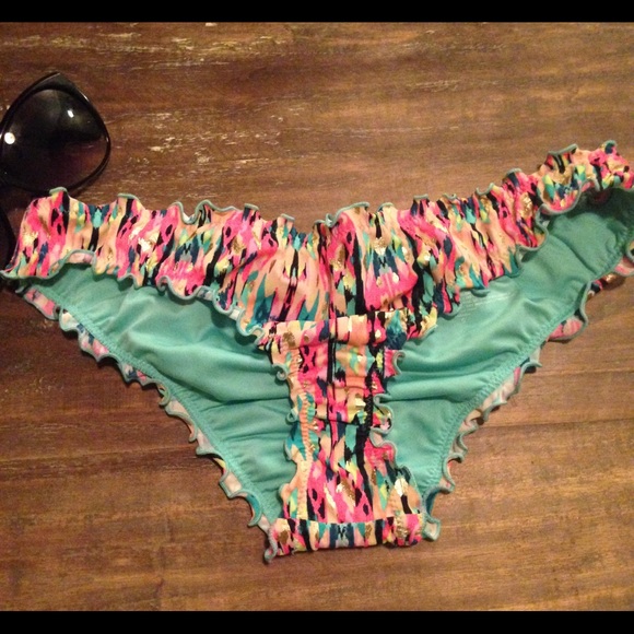 bathing suits with ruffle bottoms